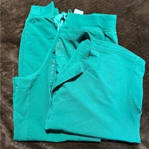 Figs green Women's Scrub Set